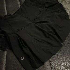 Lululemon size 2 tennis skirt with shorts under side pockets 2